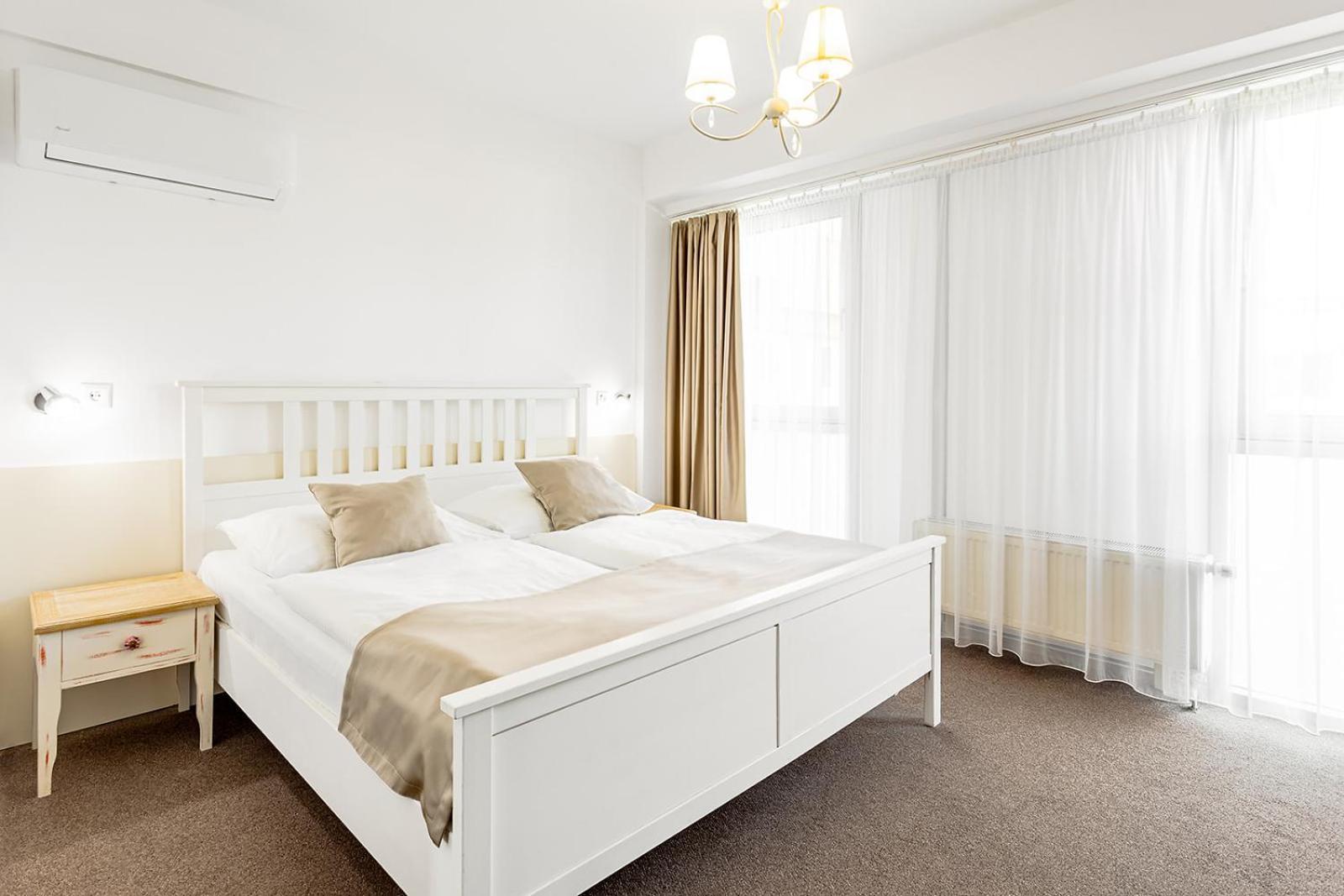 Hotel Saris 巴尔代约夫 外观 照片