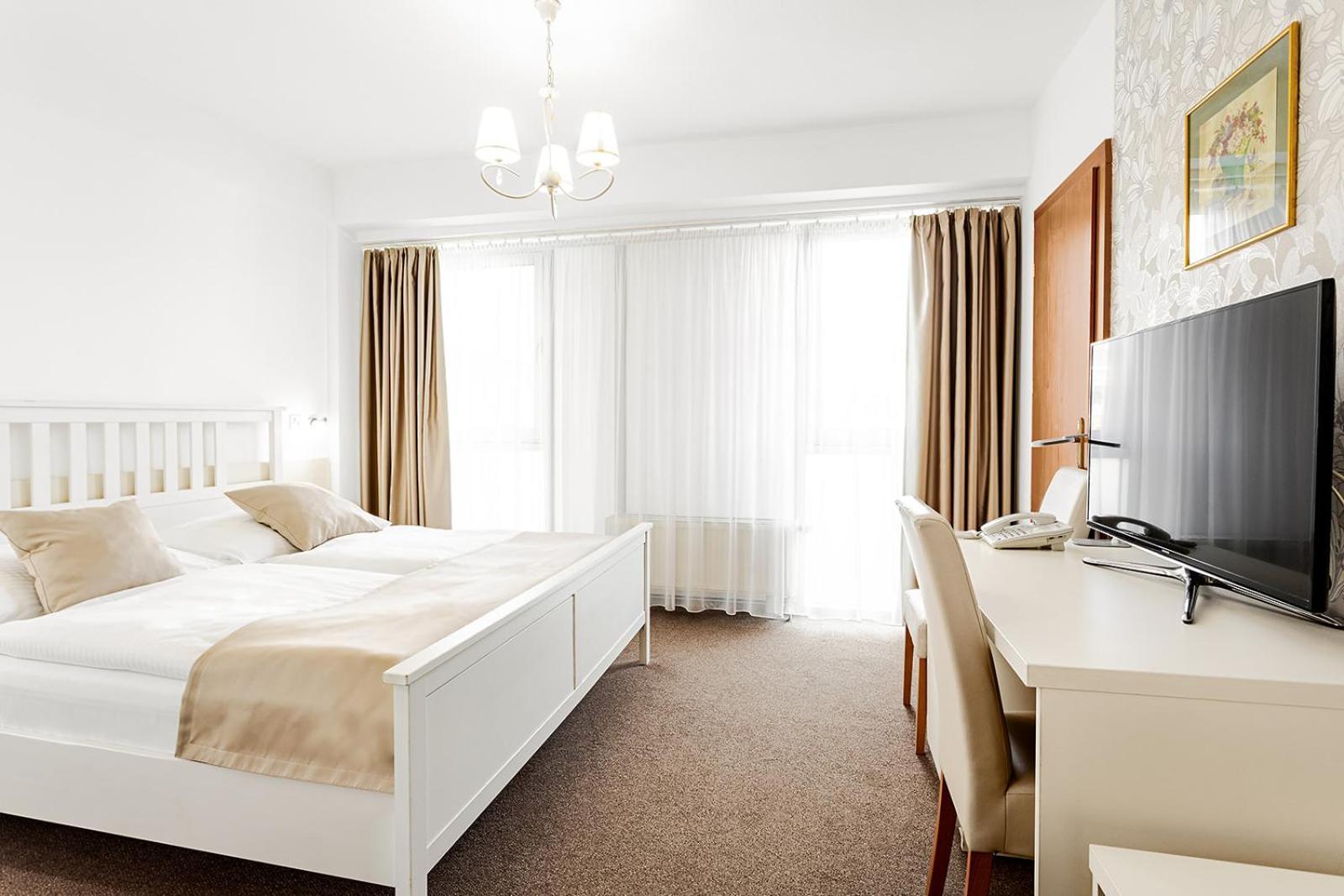 Hotel Saris 巴尔代约夫 外观 照片
