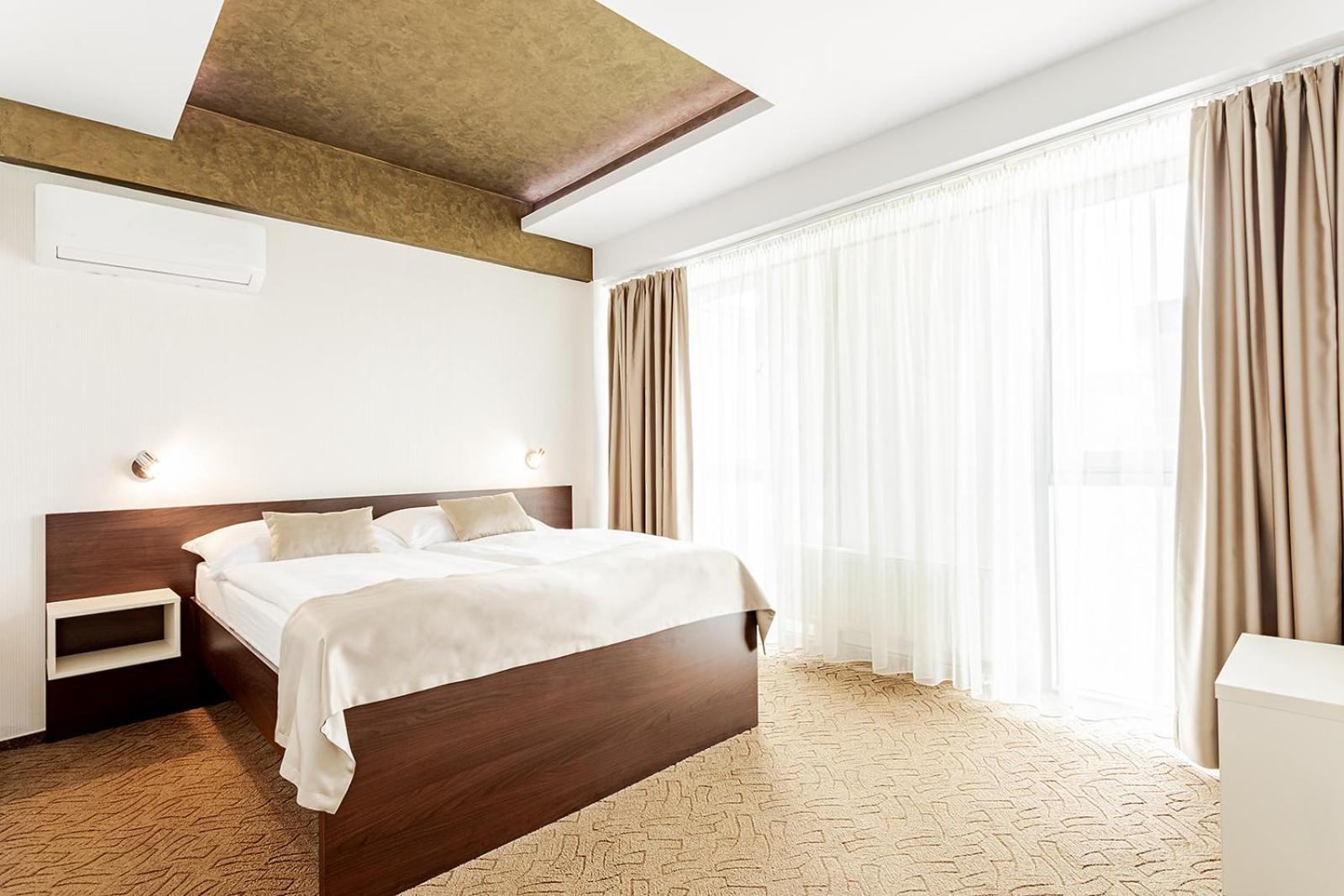 Hotel Saris 巴尔代约夫 外观 照片